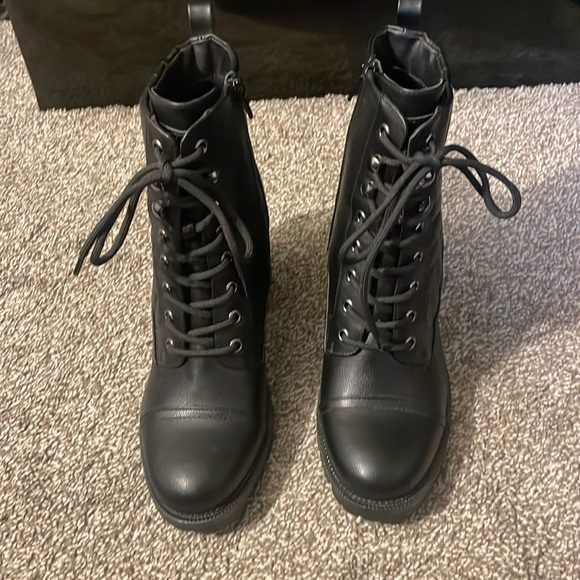 Booties - Picture 11 of 12